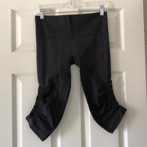 Lululemon yoga pants